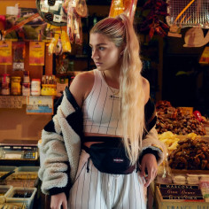 Springer Black de Eastpak 2