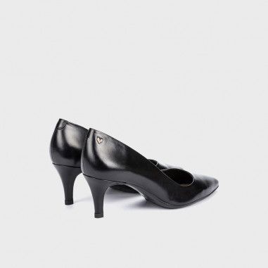 Zapatos Martinelli de mujer en color negro con tacón bajo para uso dia