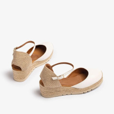 Alpargata Pala-Talón en Piel Unisa 2