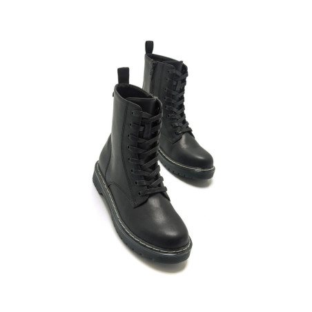 Botines Planos Storm Low Negro Mustang