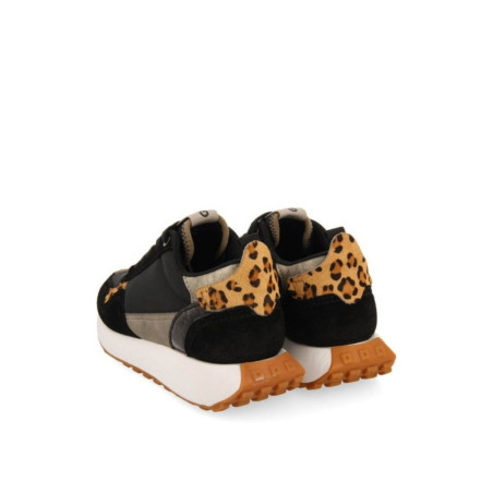 Sneakers Retro Negras Onaka Gioseppo