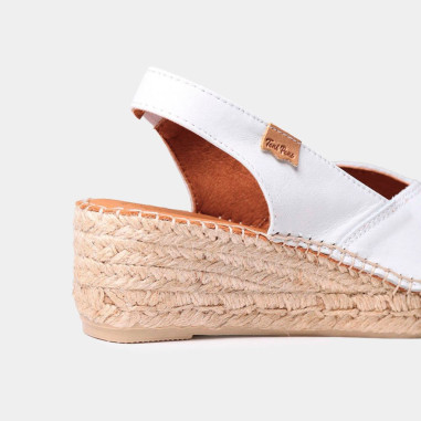 Alpargata de Cuña en Piel Blanco...