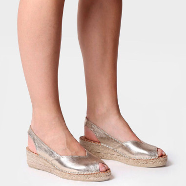 Alpargata de Cuña en Piel Platino...