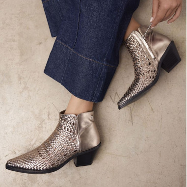 Botines Cowboy Trenzado Plomo...