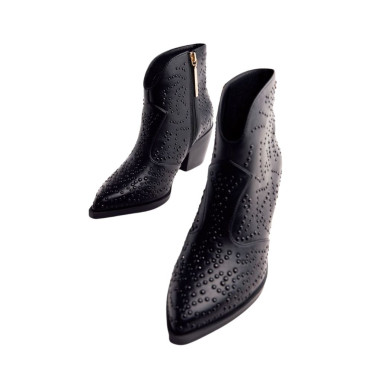 Botines Cowboy Tachas Shelvin Gioseppo