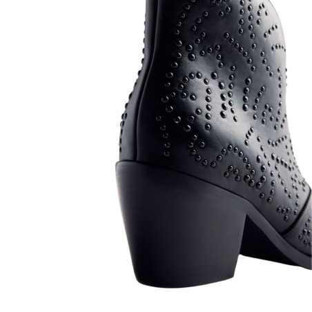 Botines Cowboy Tachas Shelvin Gioseppo