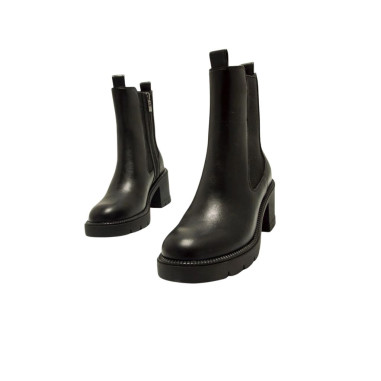 Botines Mustang de Tacón Praga Negro