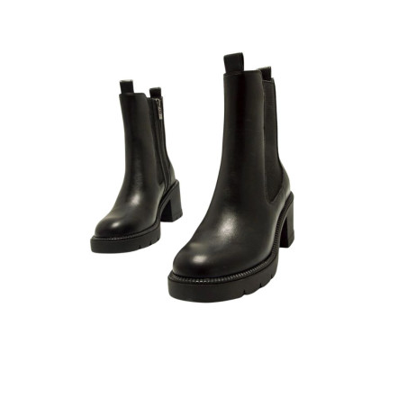 Botines Mustang de Tacón Praga Negro